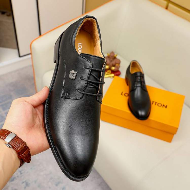 Picture of Louis Vuitton Shoes _SKULVsz38-44065813805